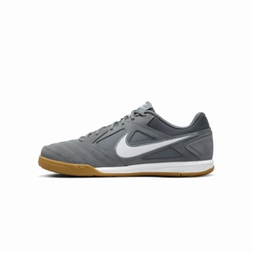 Secure lockdown muted - colored running shoes Nike Mens Gato Shoes