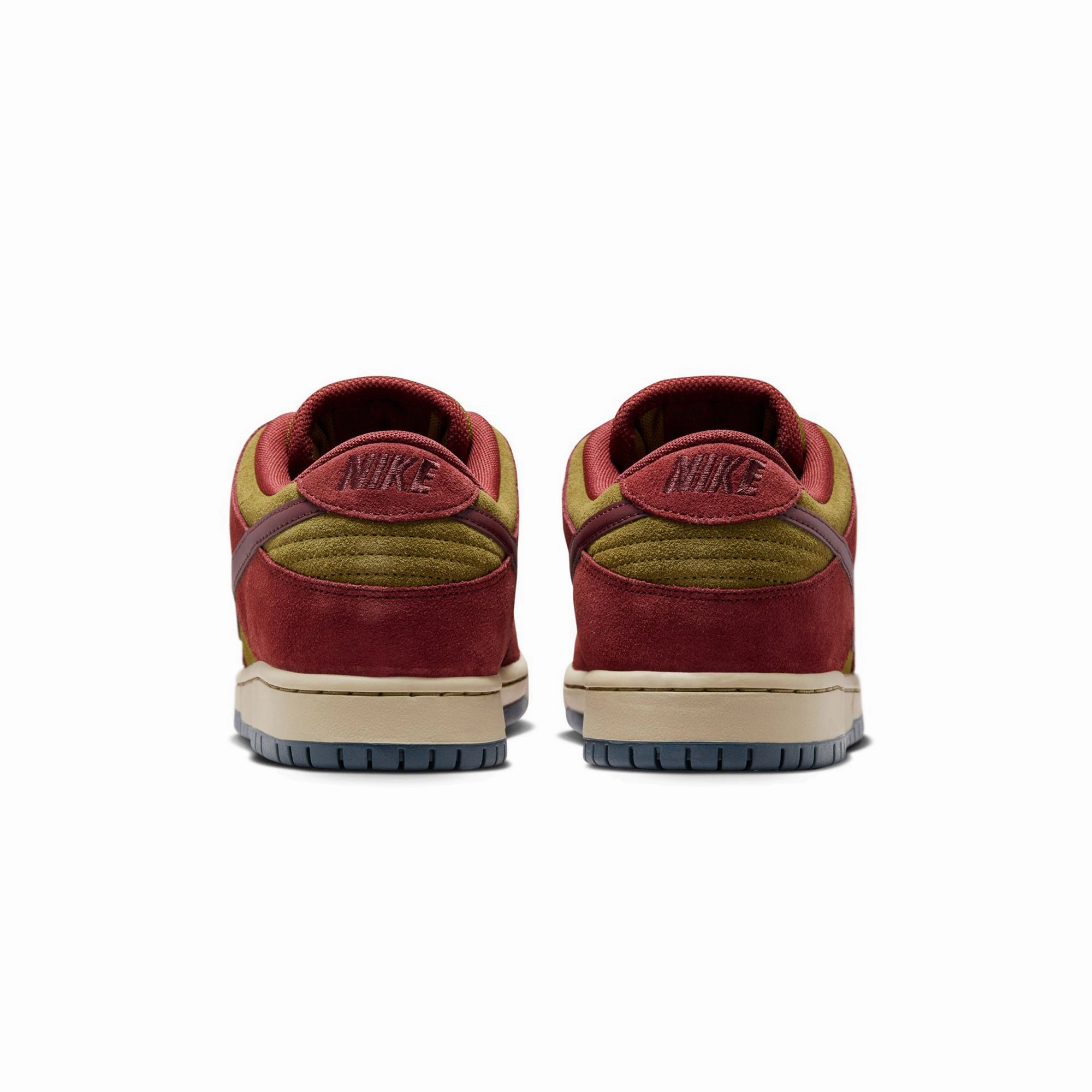 well - balanced Nike SB Mens Dunk Low Pro Shoes