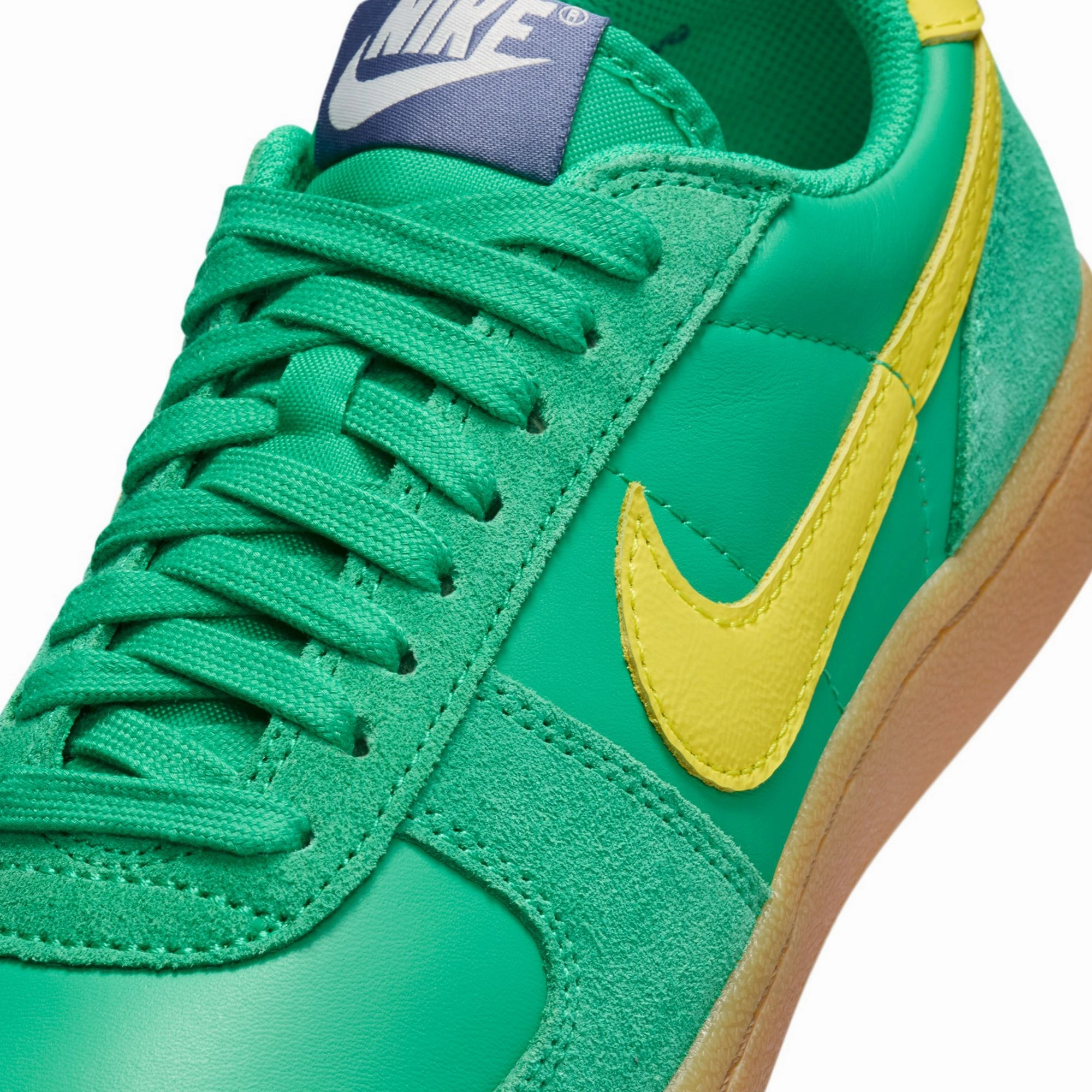 running with a gum rubber outsole Ankle Lock Nike Womens Field General Shoes