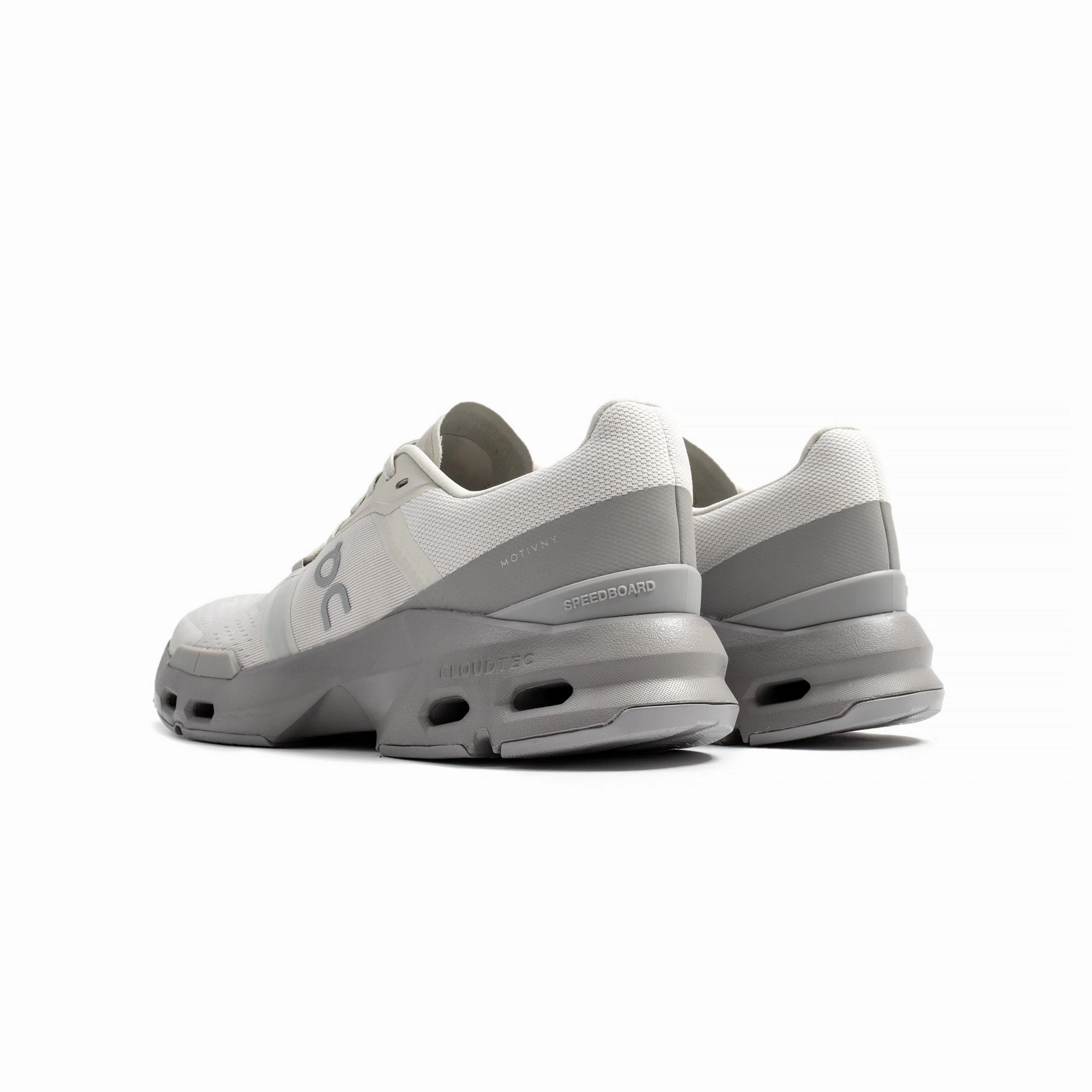 post - race running running in professional tracks shoes On Running Mens Cloudpulse Shoes