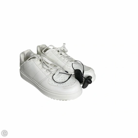 Shoes Sneakers By Madden Girl In White, Size: 9 LaceUpDesign