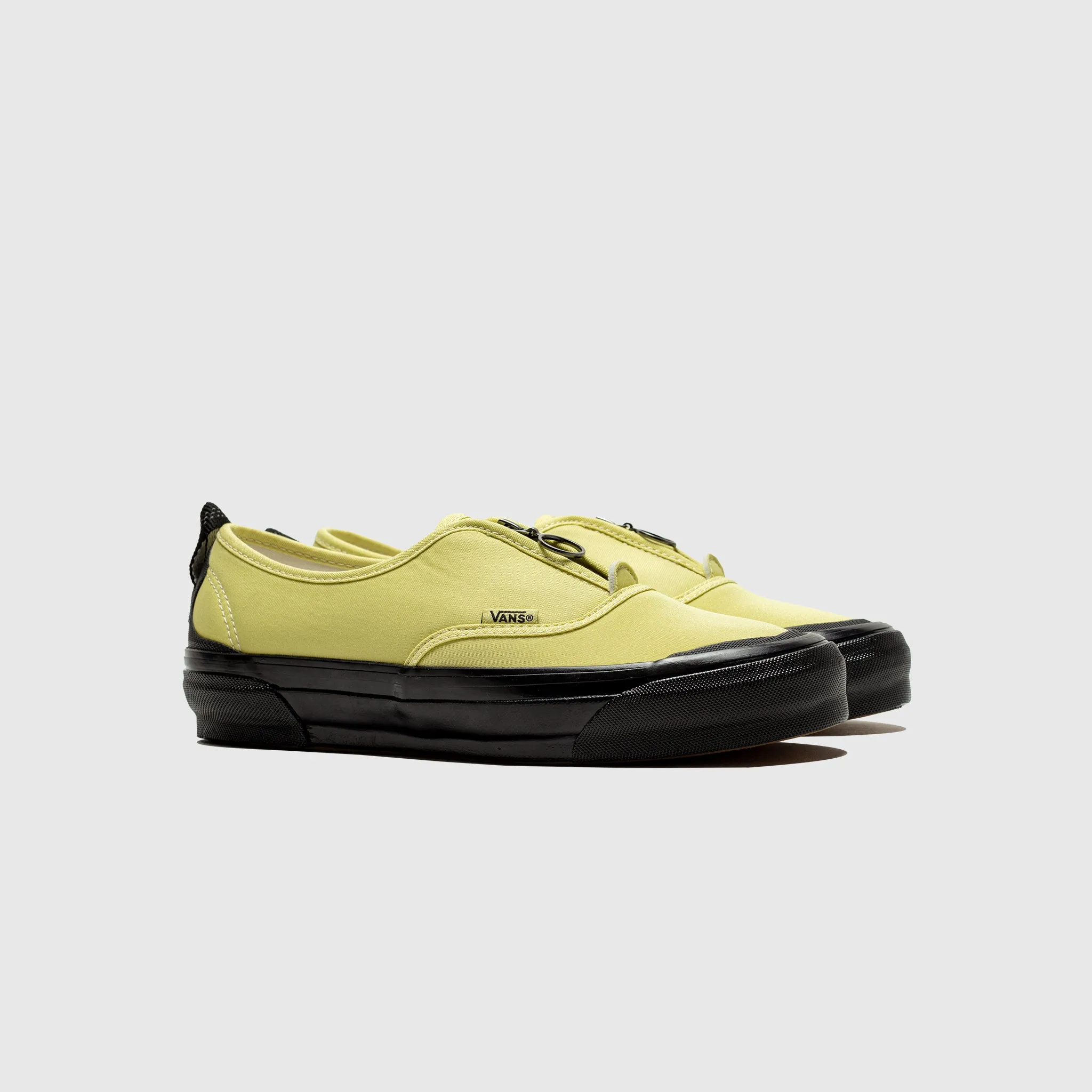 OTW AUTHENTIC ZIP VIBRAM Stylish Accessory