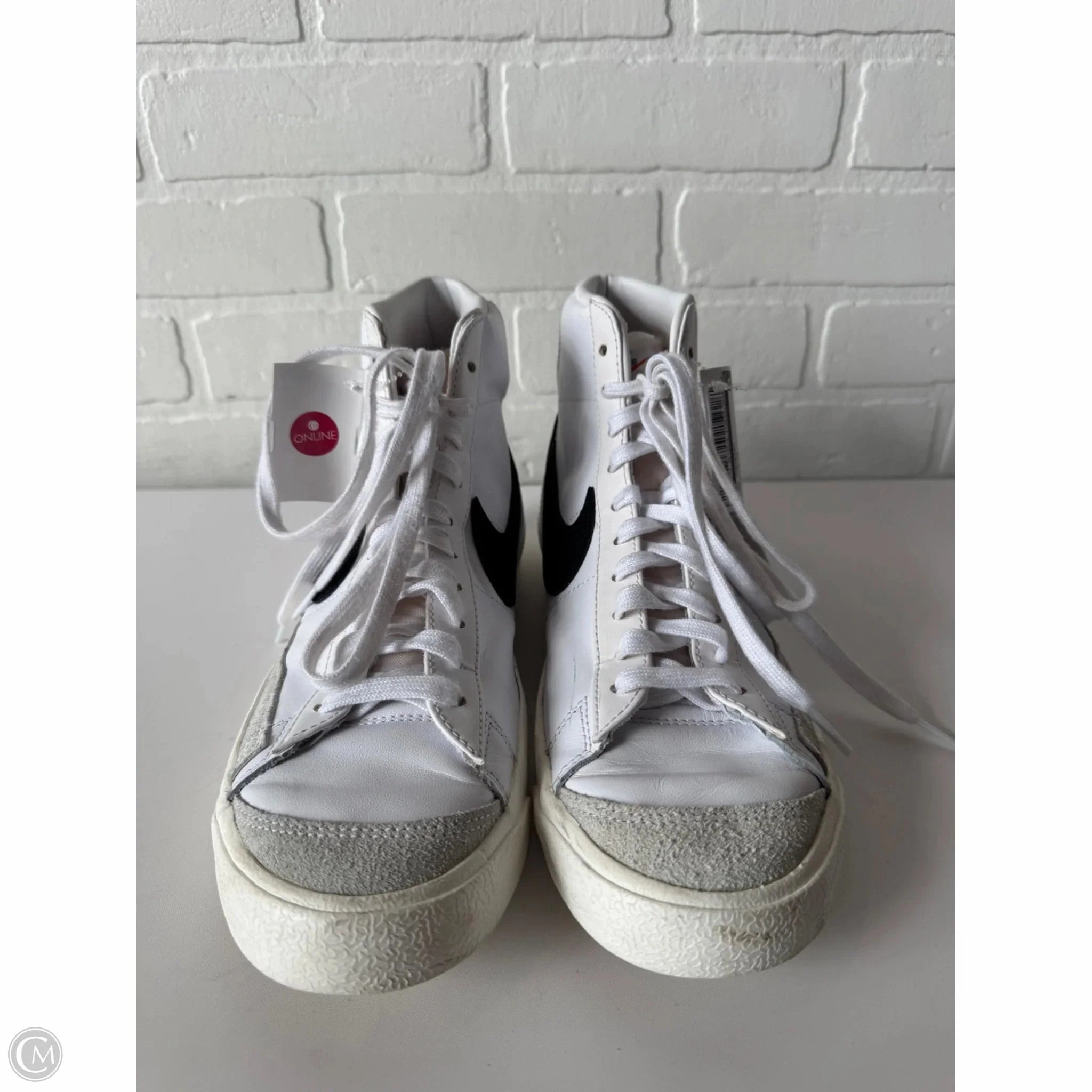 Energy   Returning Non Slip Heel Shoes Sneakers By Nike In Black & White, Size: 11