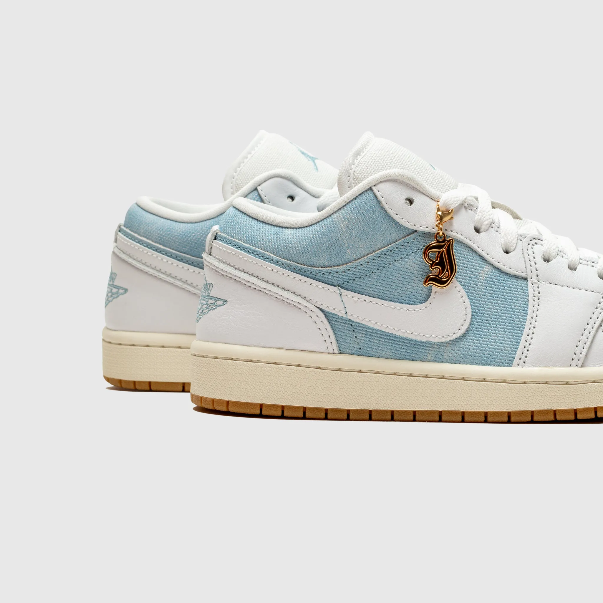 shock - absorbing rubber shoes WMNS AIR JORDAN 1 LOW SE "WORN BLUE"