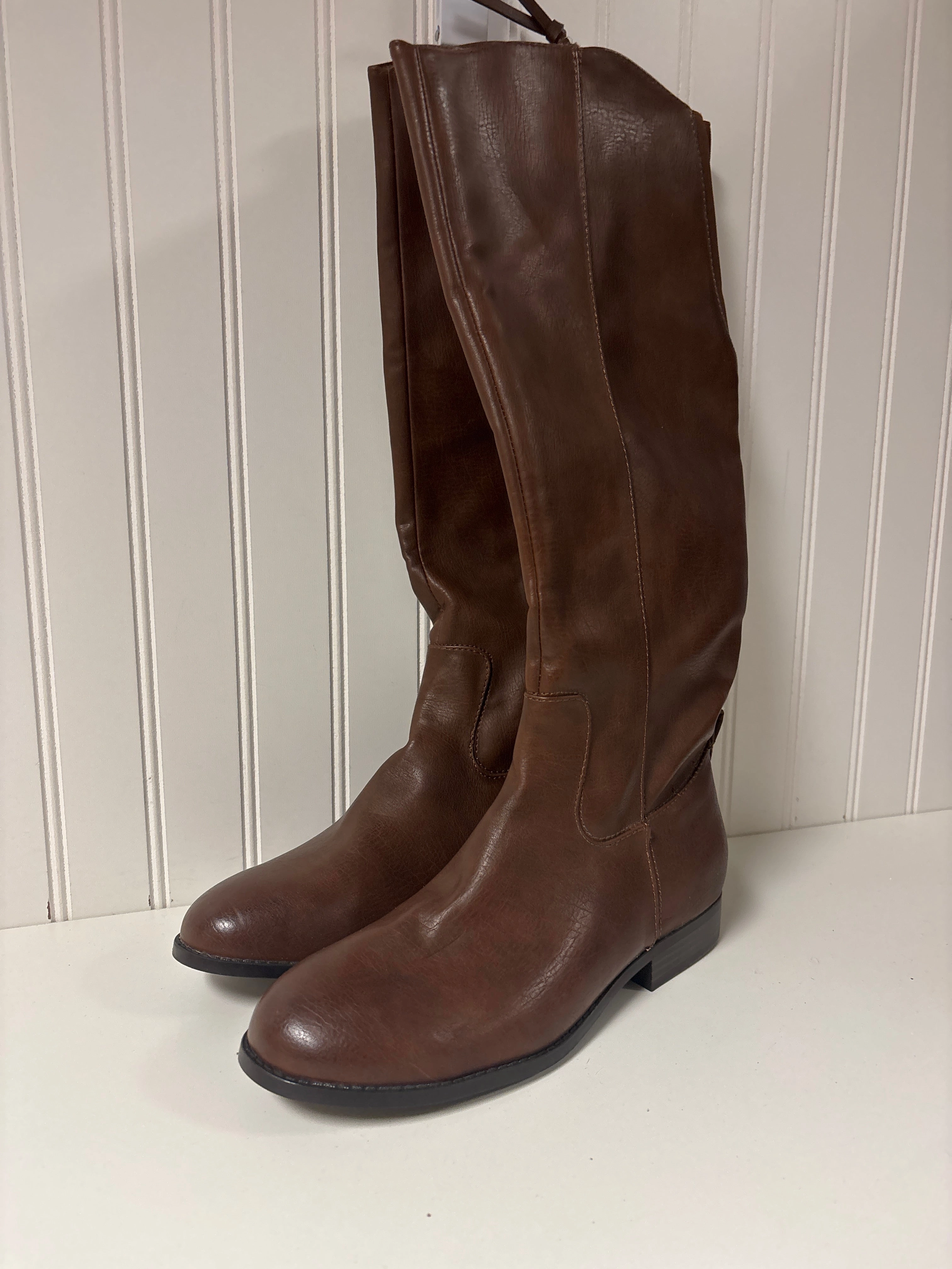 Tear Resistant Mesh Arch Stabilization Shoes Sneakers By Adidas In Black & Red, Size: 7