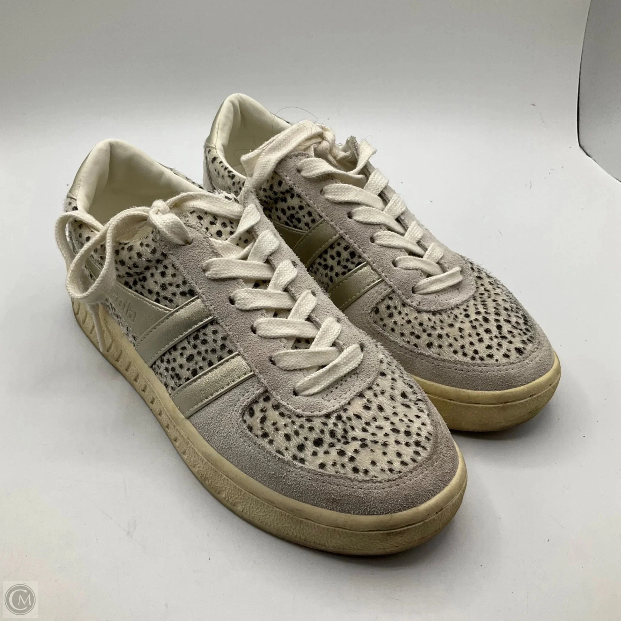 Shoes Sneakers By Gola In White, Size: 6 Bold Look Retro-inspired