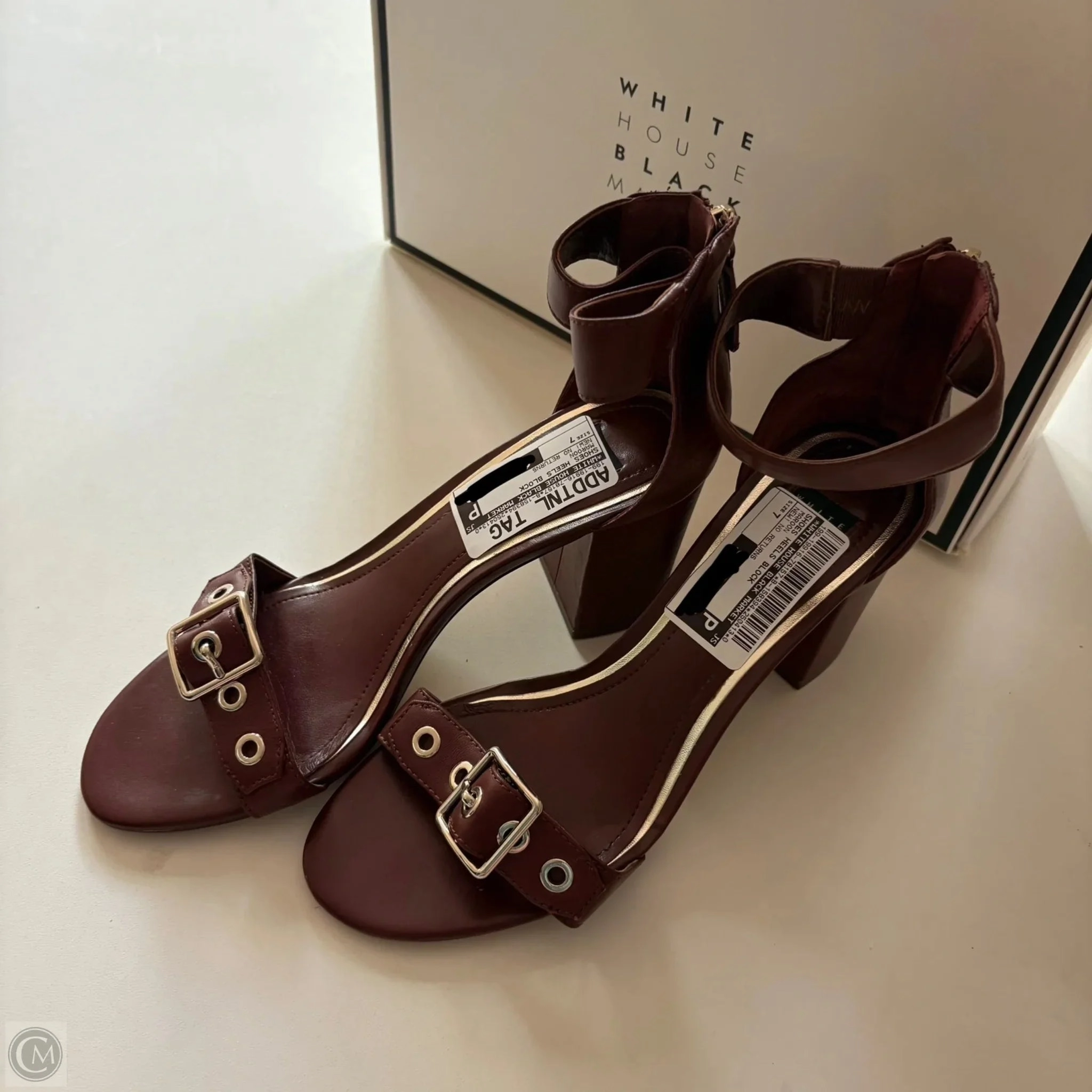 Shoes Heels Block By White House Black Market In Maroon, Size: 7 Contoured Footbed Strap closure