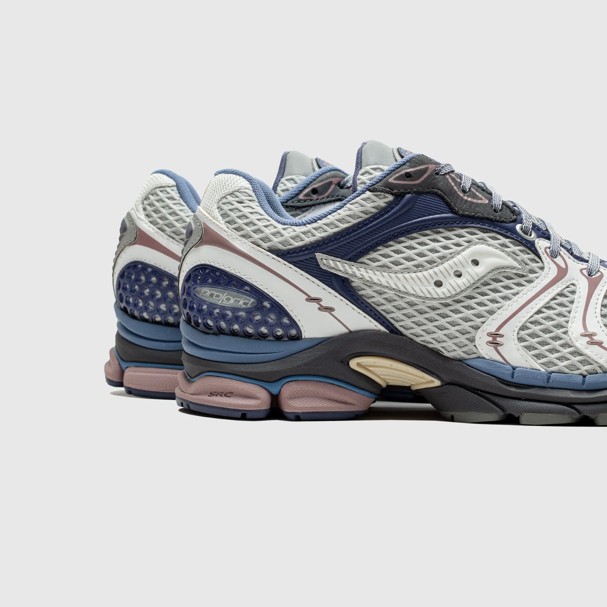 unmatched - running PROGRID TRIUMPH 4