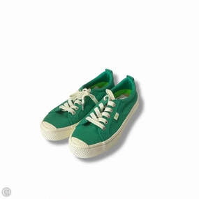Shoes Sneakers By Cariuma In Green, Size: 6.5 Barefoot feel Hyper Compression Molding