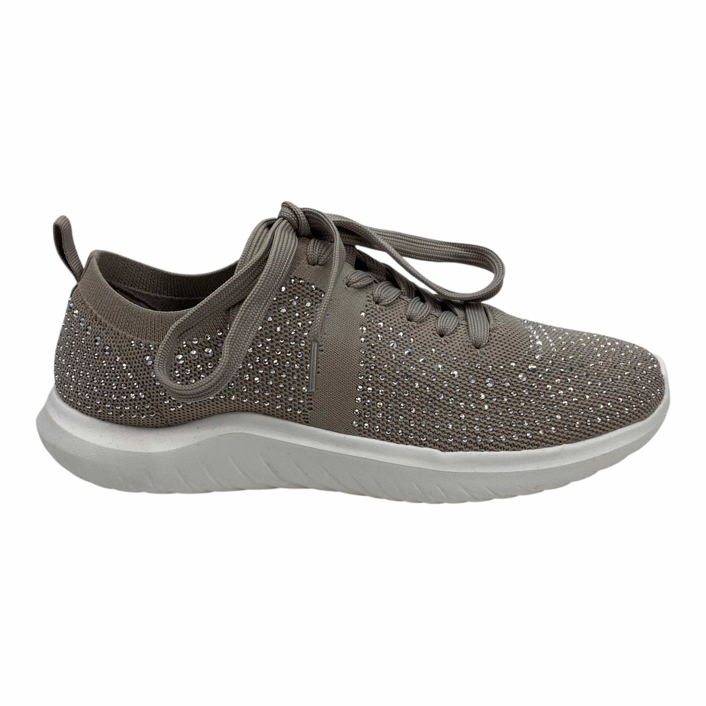 Shoes Sneakers By Clarks In Tan, Size:9 Urban cushioning Orthopedic friendly