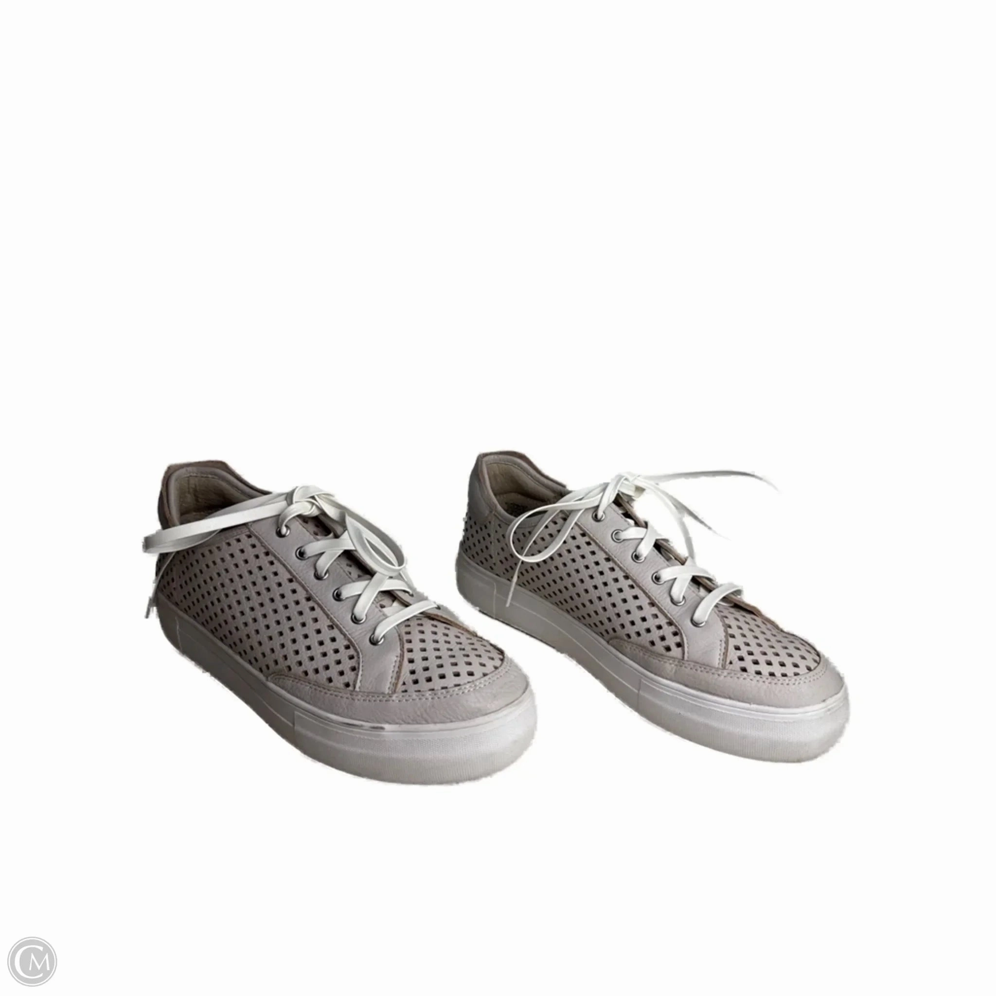 Support Zone Advanced Traction Pattern Shoes Sneakers By Vince Camuto In Grey, Size: 10