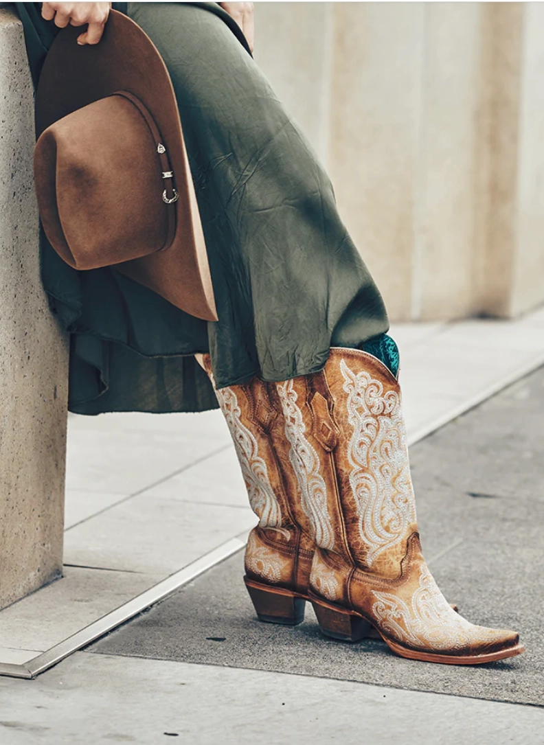 Cozy Footwear Corral Ladies Crackled Luminescent Boots Style C4144