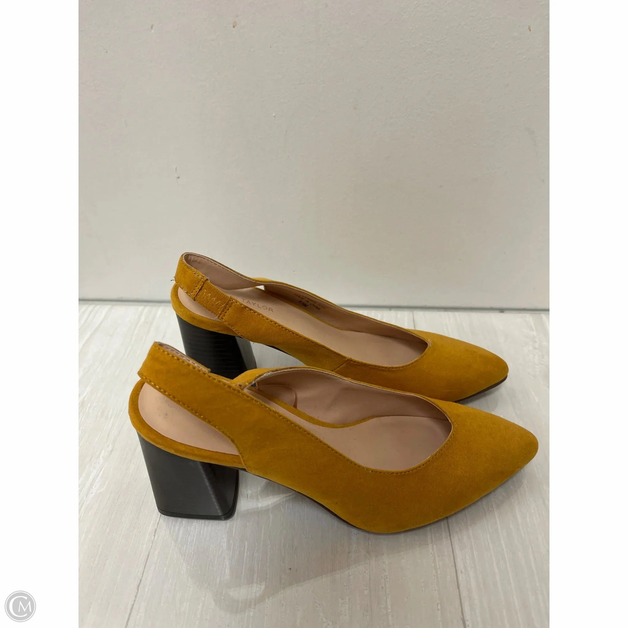 Soft Sandals Chic Footwear Shoes Heels Block By Ann Taylor In Yellow, Size: 6.5