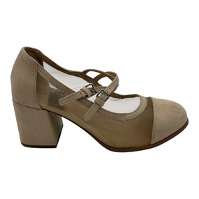 foldable Flexible Movement SHOES HEELS BLOCK by TORRID In TAN, Size: 8.5