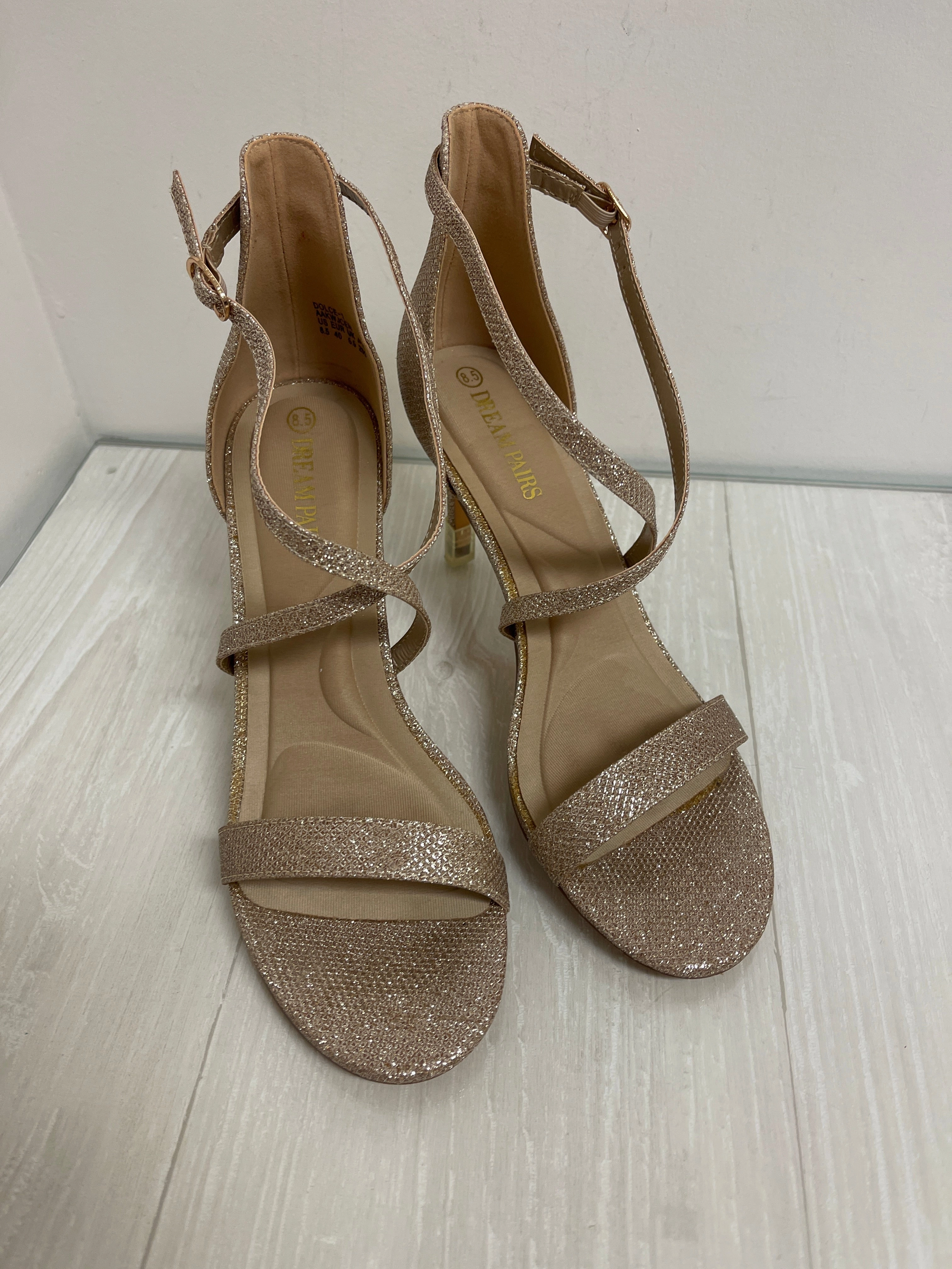 Vegan Heels Anti Odor Shoes Heels Stiletto By Clothes Mentor In Gold, Size: 8.5