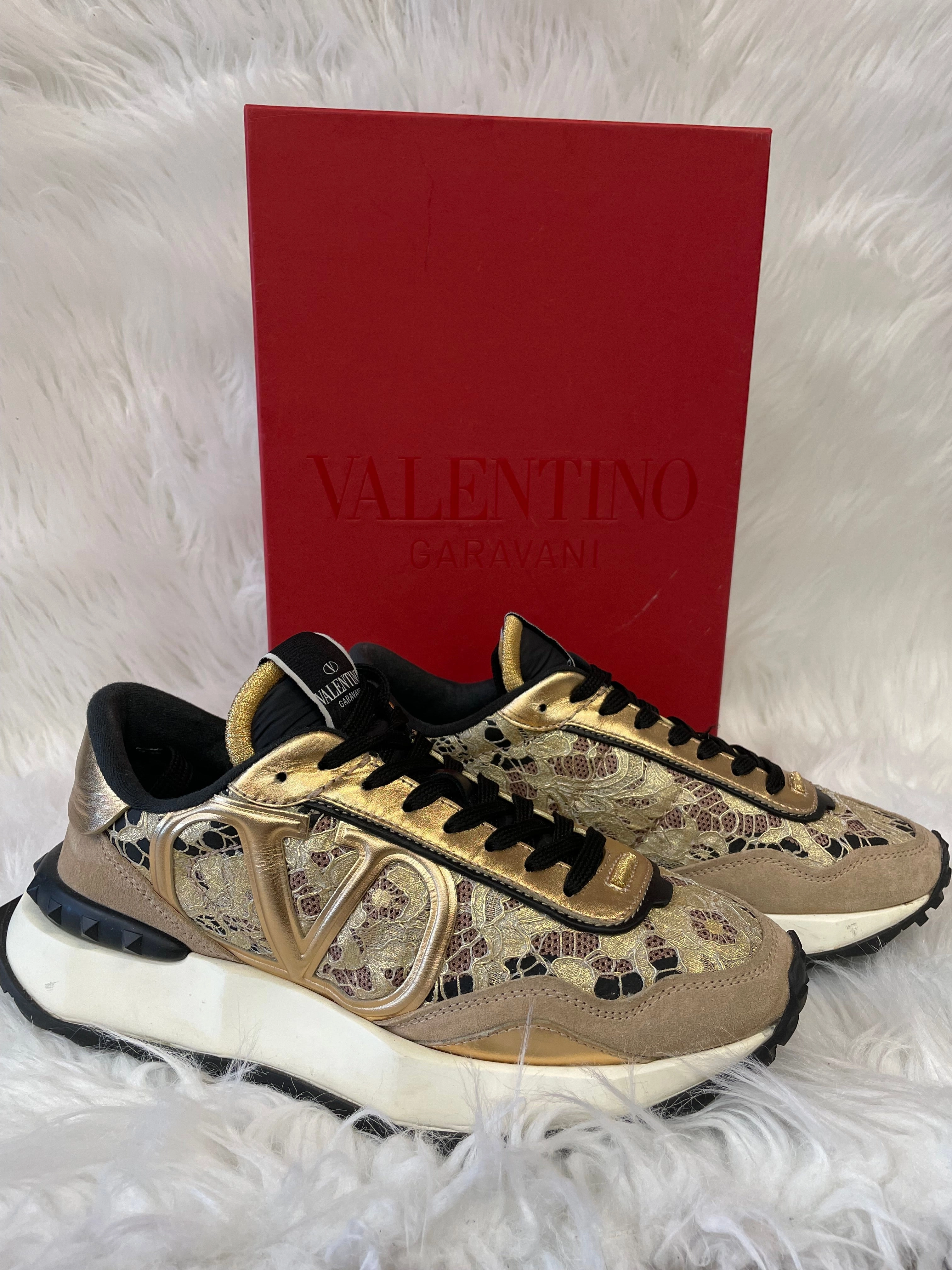 Indoor style Ergonomic Lasting SHOES LUXURY DESIGNER by VALENTINO-GARAVANI In GOLD & TAN, Size: 8
