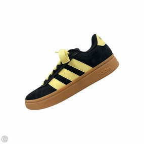 sports performance Reinforced Stitch Detail Shoes Sneakers By Adidas In Black & Yellow, Size: 9