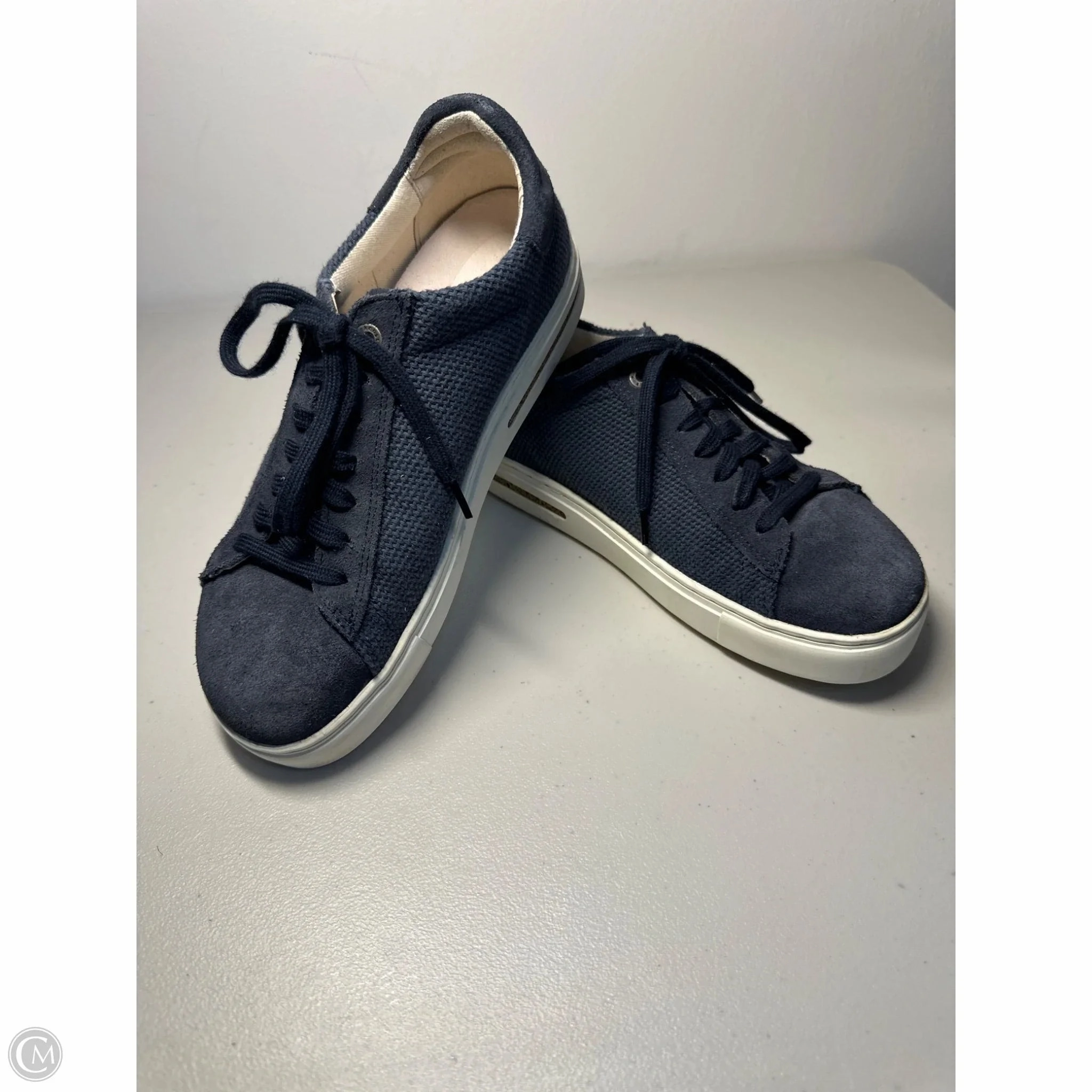 Round Toe Rigidity to Flex Ratio Shoes Sneakers By Birkenstock In Navy, Size: 6