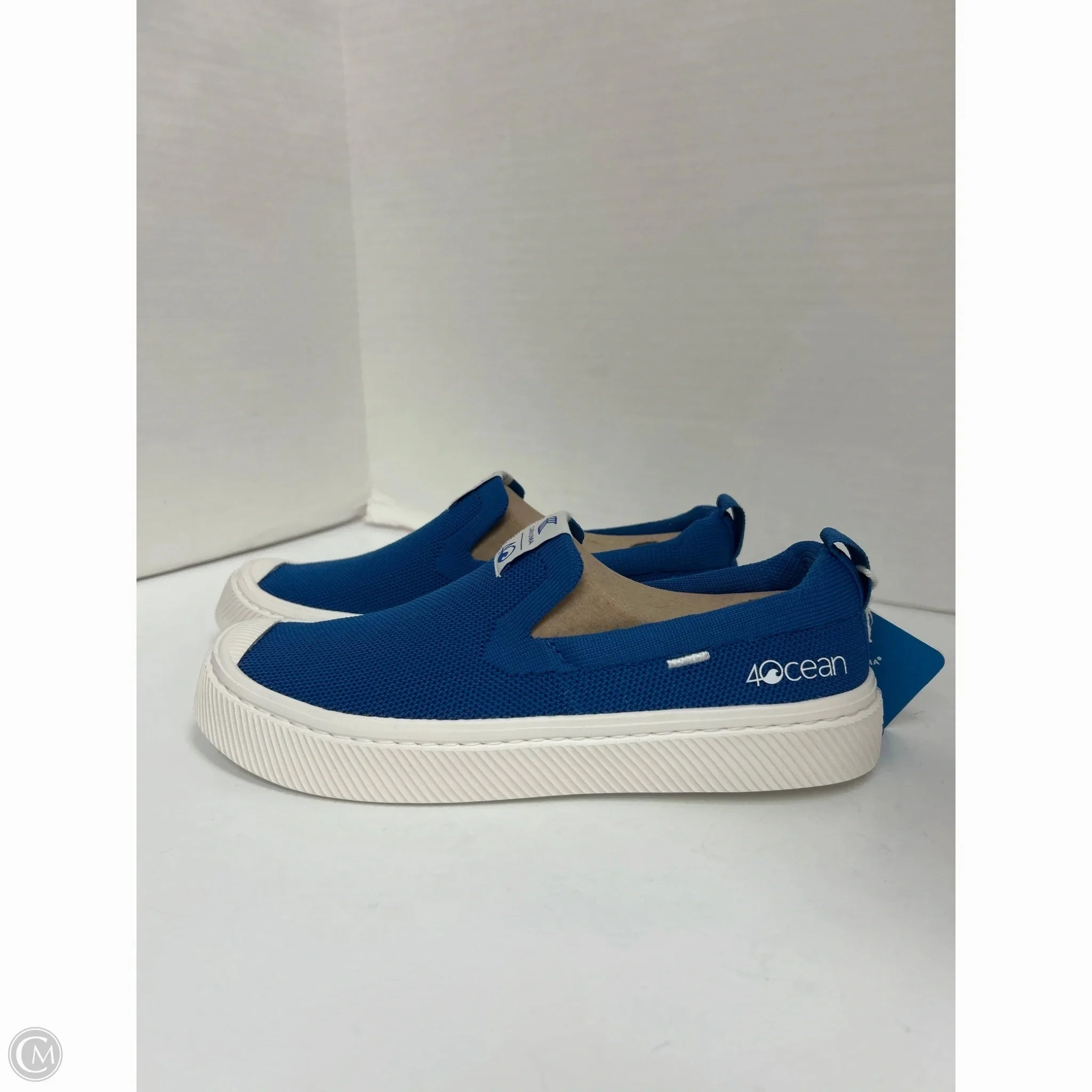 Cloud Comfort Balanced Shoes Sneakers By Cariuma In Blue, Size: 7