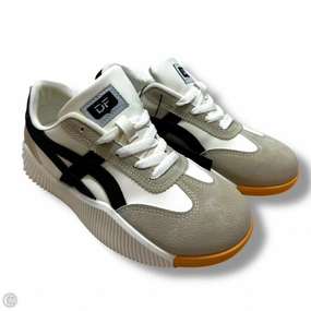 Street Choice Shoes Sneakers By Clothes Mentor In Cream, Size: 6