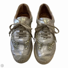 Shoes Sneakers By Clothes Mentor In Gold, Size: 9 Cushioned heel Active Step