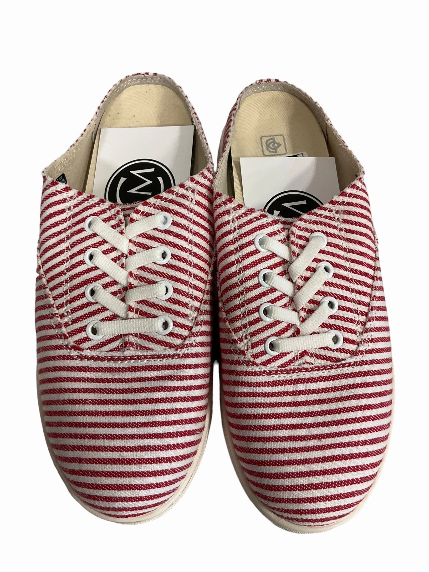 Easy Clean Non Toxic Components Shoes Sneakers By Clothes Mentor In Red & White, Size: 6.5