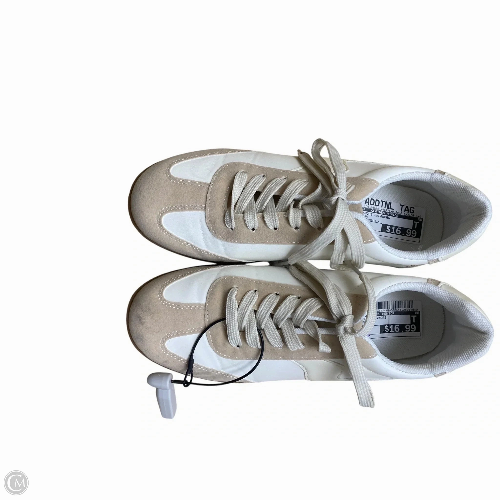 Shock Performance Shoes Sneakers By Clothes Mentor In Tan, Size: 8