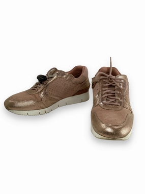 Shoes Sneakers By Clothes Mentor  Size: 7 Comfort