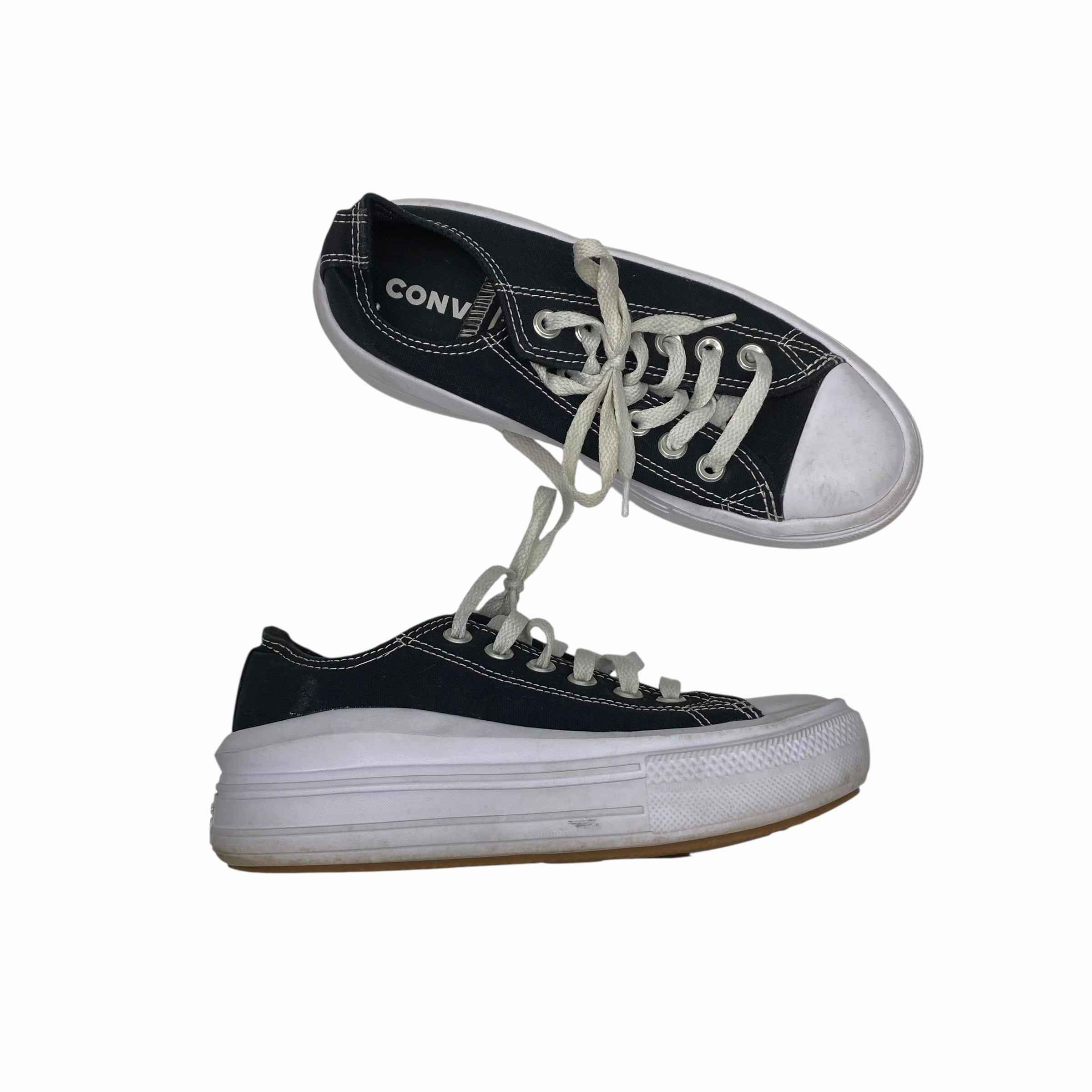 Shoes Sneakers By Converse In Black & White, Size:6 Water Resistant Breathable Sleek Ease