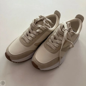 Luxurious Feel Shoes Sneakers By Dv In Cream, Size: 7