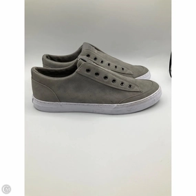 Synthetic Leather Blend Shoes Sneakers By Guess In Grey, Size: 9.5