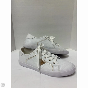Neutral Base Balance Walk Shoes Sneakers By Guess In White, Size: 10
