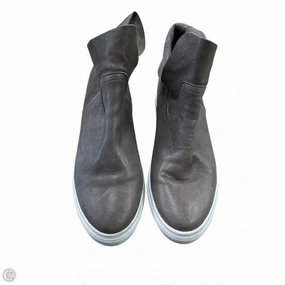 Shoes Sneakers By J Slides In Grey, Size: 8 Trend-setting wear