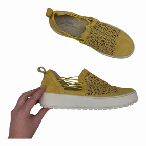 Sneaker Care Shoes Sneakers By Jambu In Yellow, Size:8.5