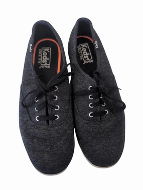 Shoes Sneakers By Keds In Grey, Size: 8.5 Soft Tongue Design