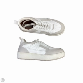 Air   Circulating Airflow Optimized Vamp Shoes Sneakers By Mia In White, Size: 9