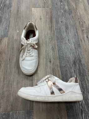 Shoes Sneakers By Mia  Size: 10 Responsive cushioning