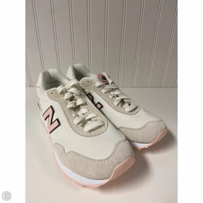 Stylish Flex Retro-inspired performance Shoes Sneakers By New Balance In White, Size: 9.5