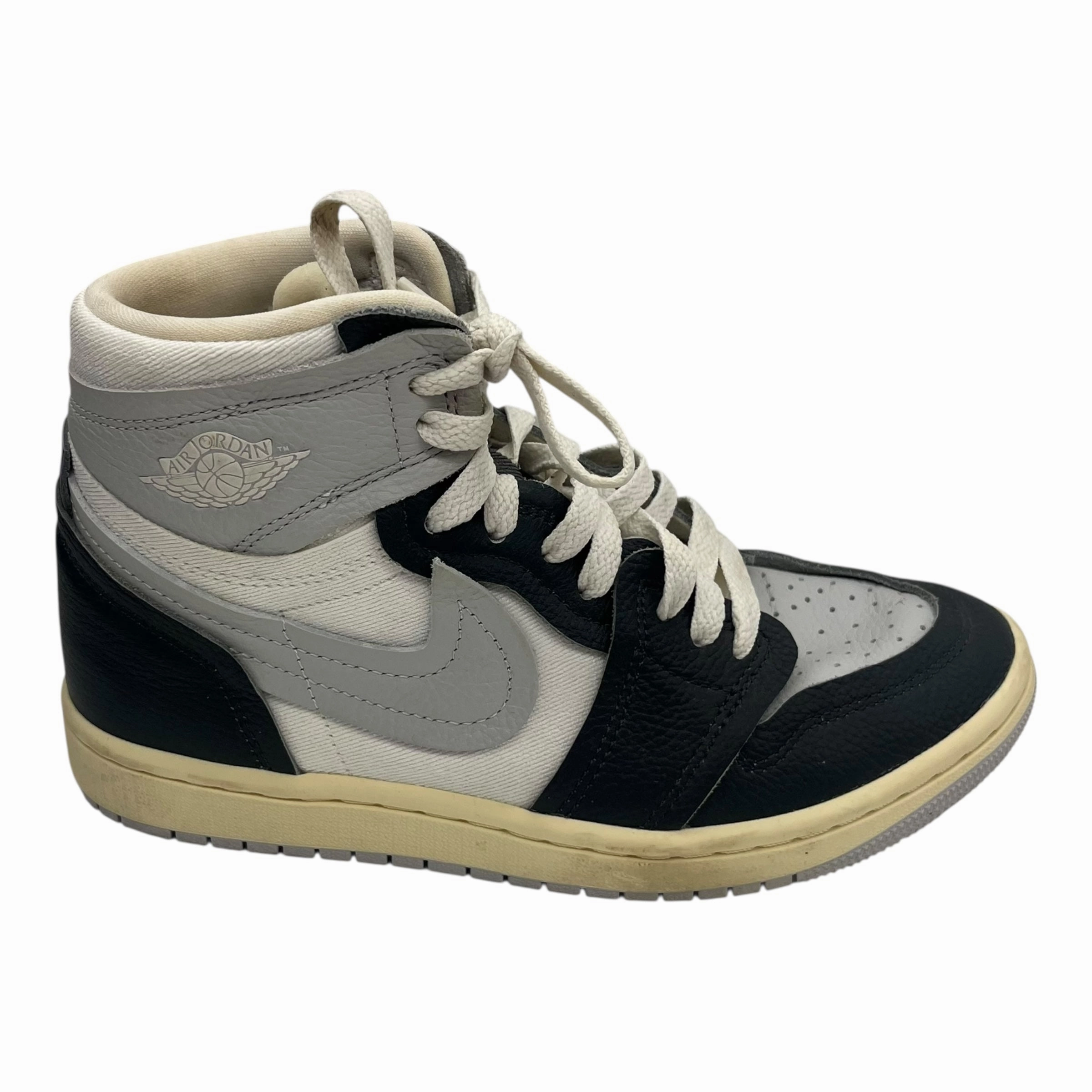 Rugged Traction Arch Support Technology Shoes Sneakers By Nike In Black & Grey, Size:6