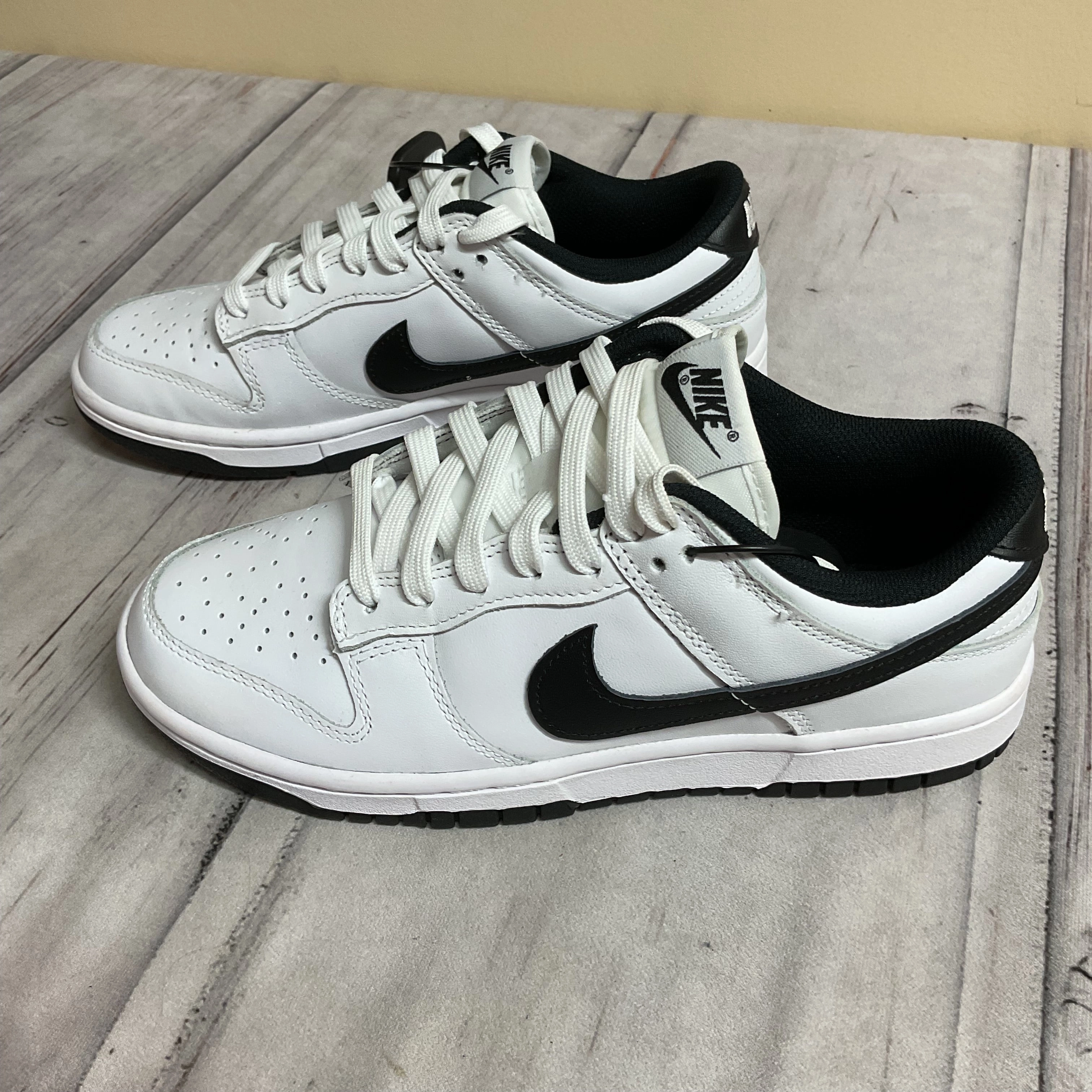 Luxe sole Shoes Sneakers By Nike In Black & White, Size:7.5