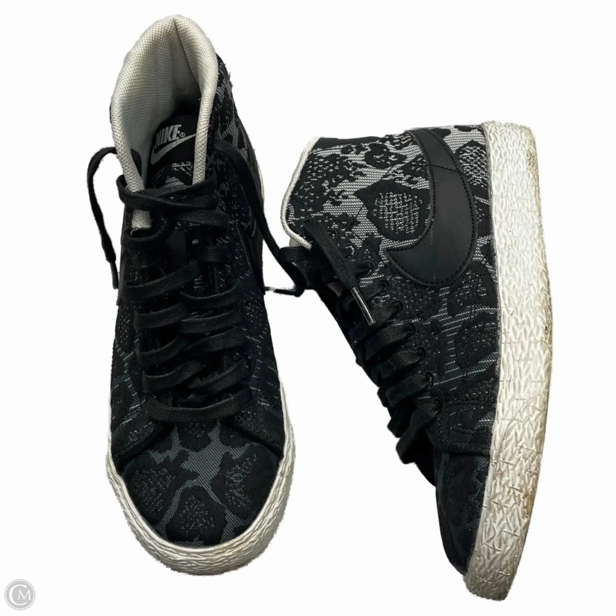 Shoes Sneakers By Nike In Black, Size: 5.5 SoftSole