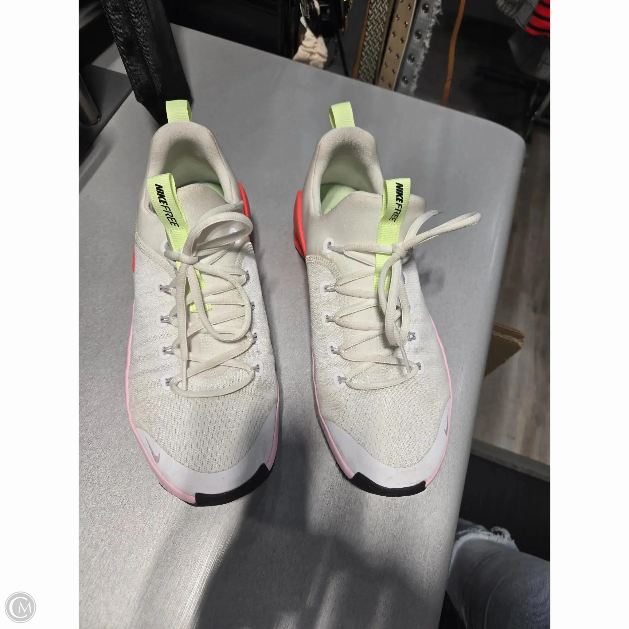 Shoes Sneakers By Nike In Pink & White, Size: 11 Training days