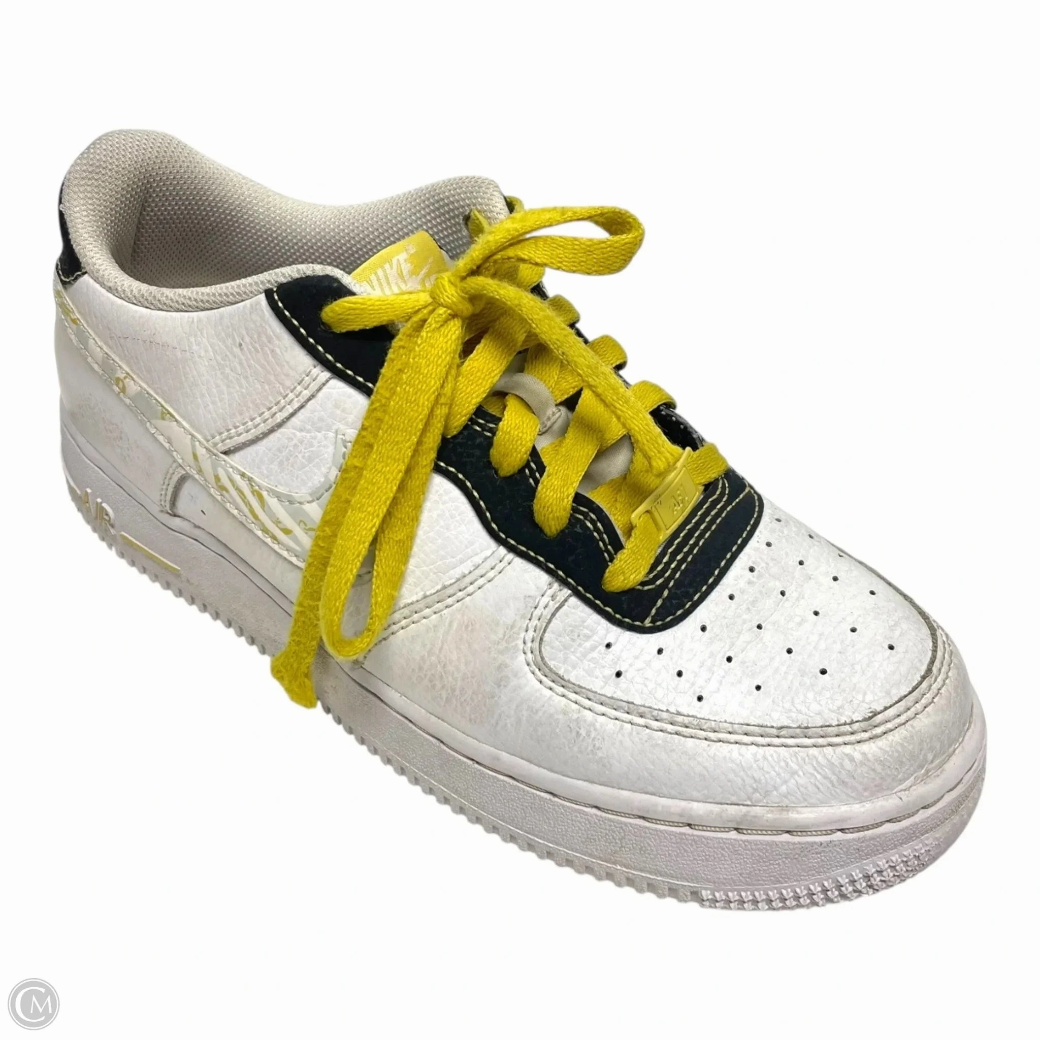Multi-sport Simple Look Shoes Sneakers By Nike In White & Yellow, Size: 8.5
