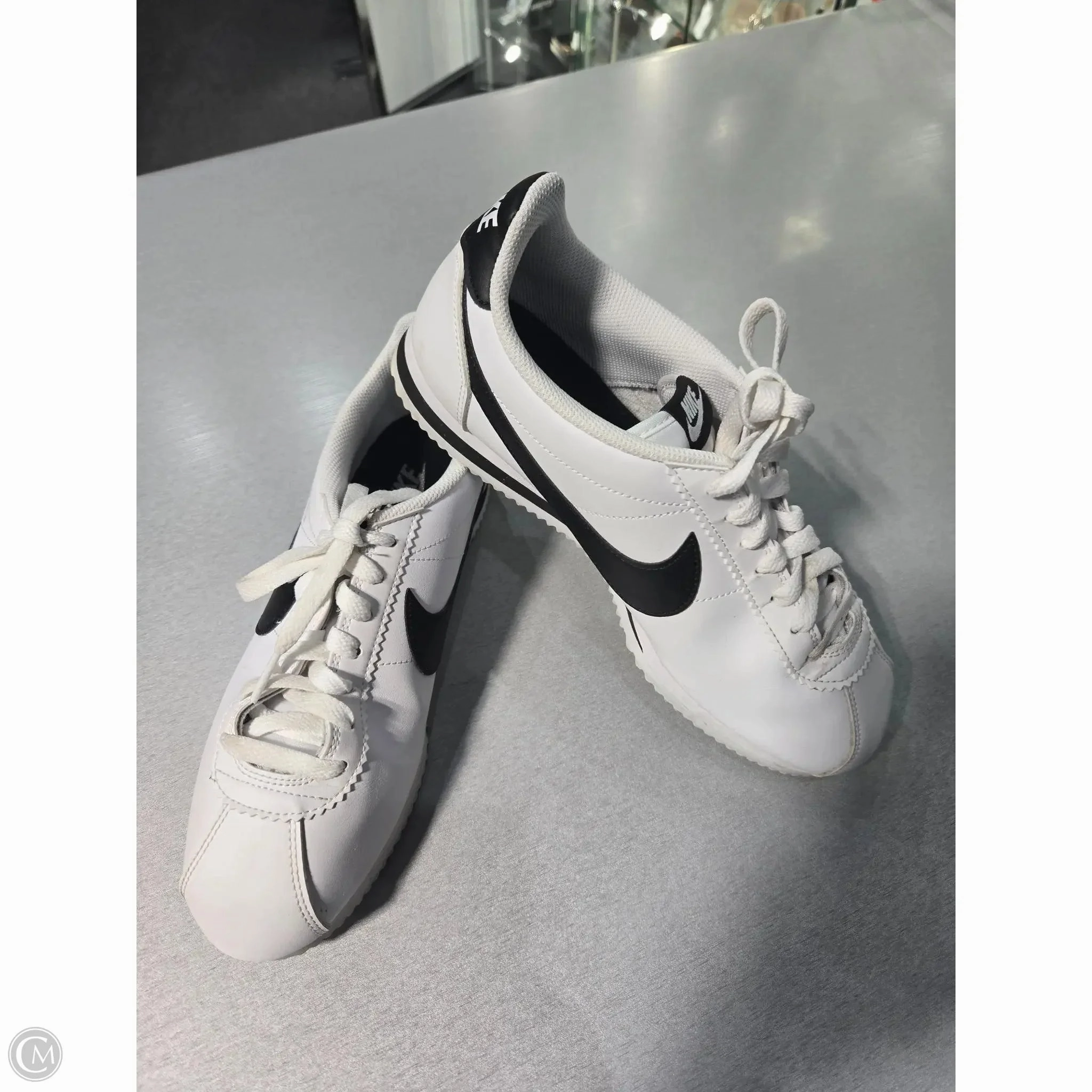 Layered sole Flexible Midsole Design Shoes Sneakers By Nike In White, Size: 9.5