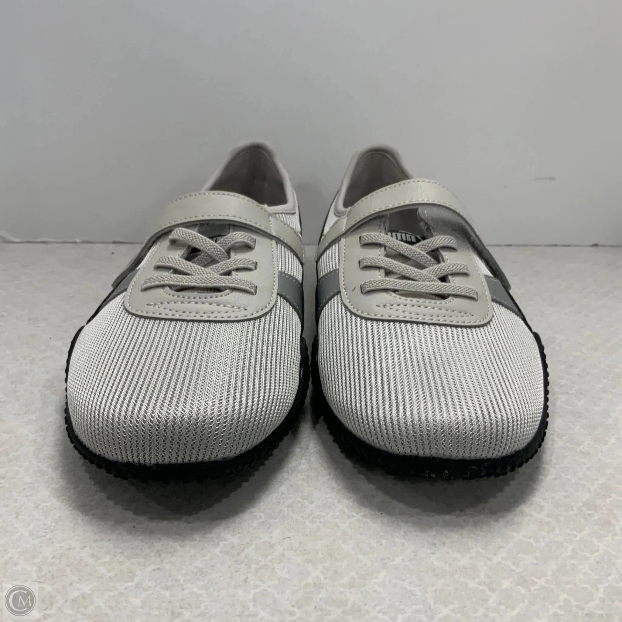 Shoes Sneakers By Puma In Grey, Size: 8.5 Contoured