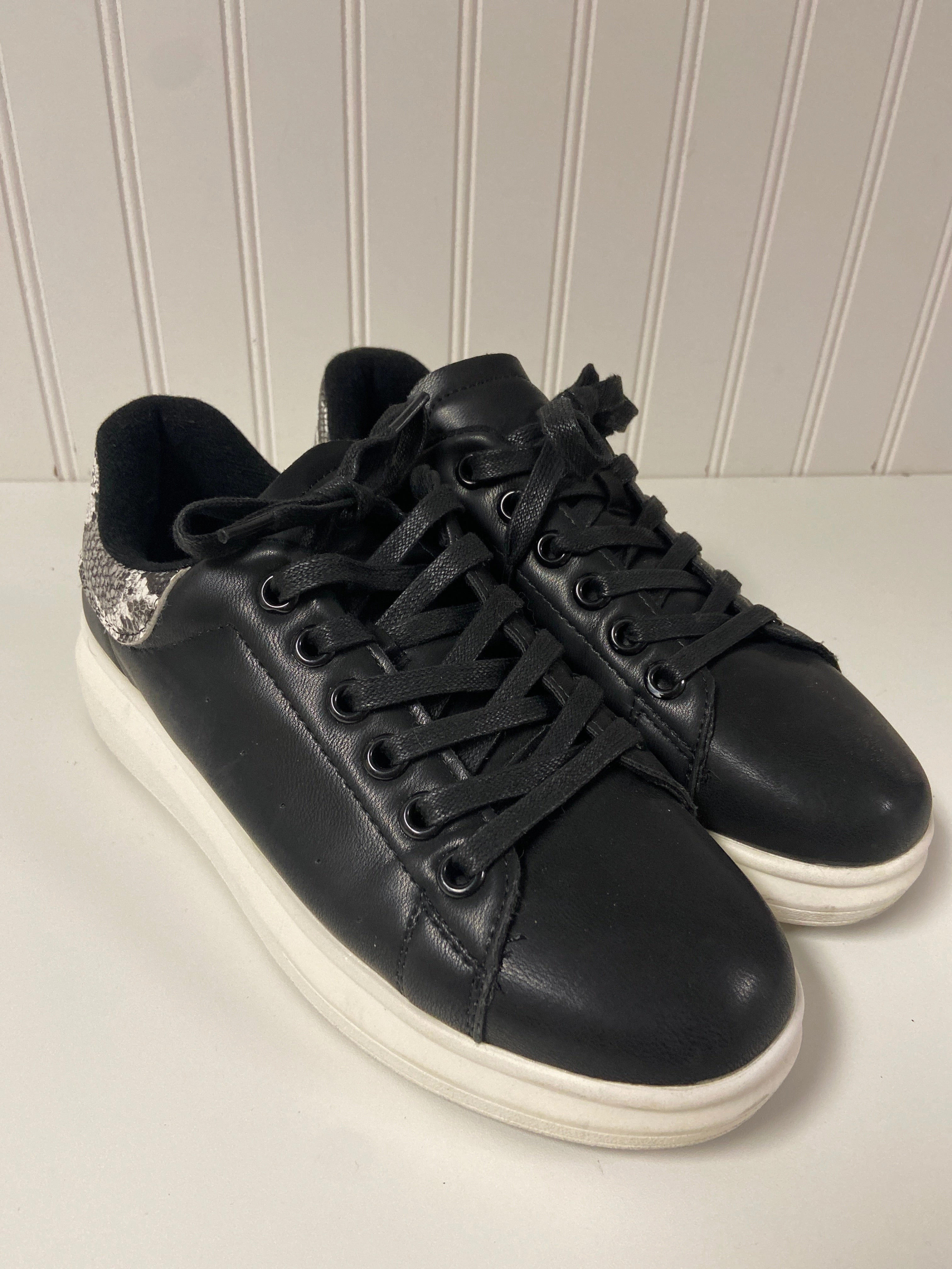 Shoes Sneakers By Seven 7 In Black, Size: 9 Sustainable Footwear Technology Foot Arch Support