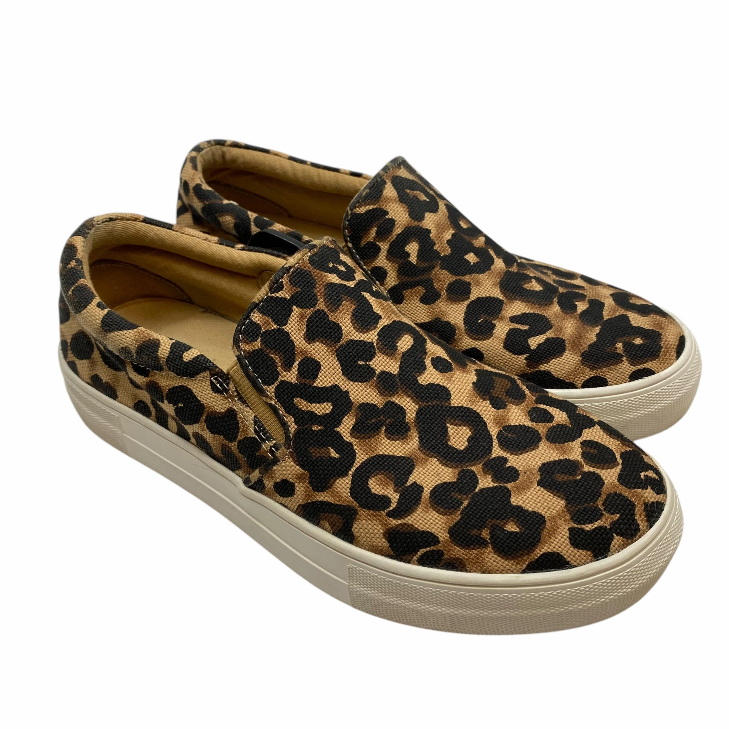Shoes Sneakers By Steve Madden In Animal Print, Size: 8 Streamlined Build Stylish Pick