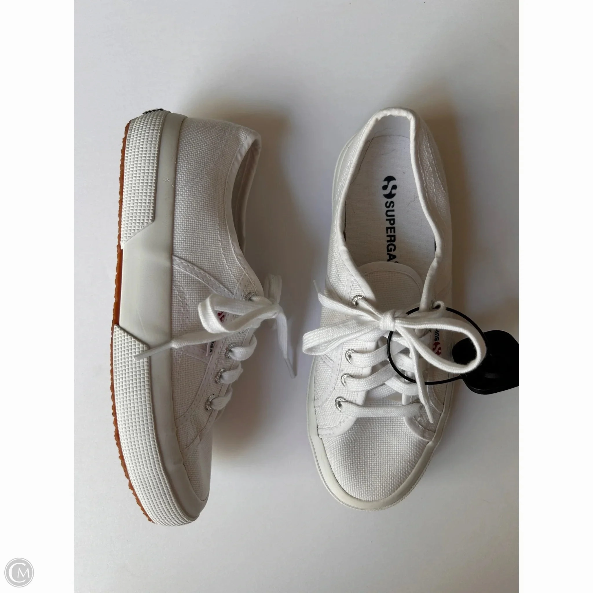 Outdoor Friendly Shoes Sneakers By Superga In White, Size: 7.5