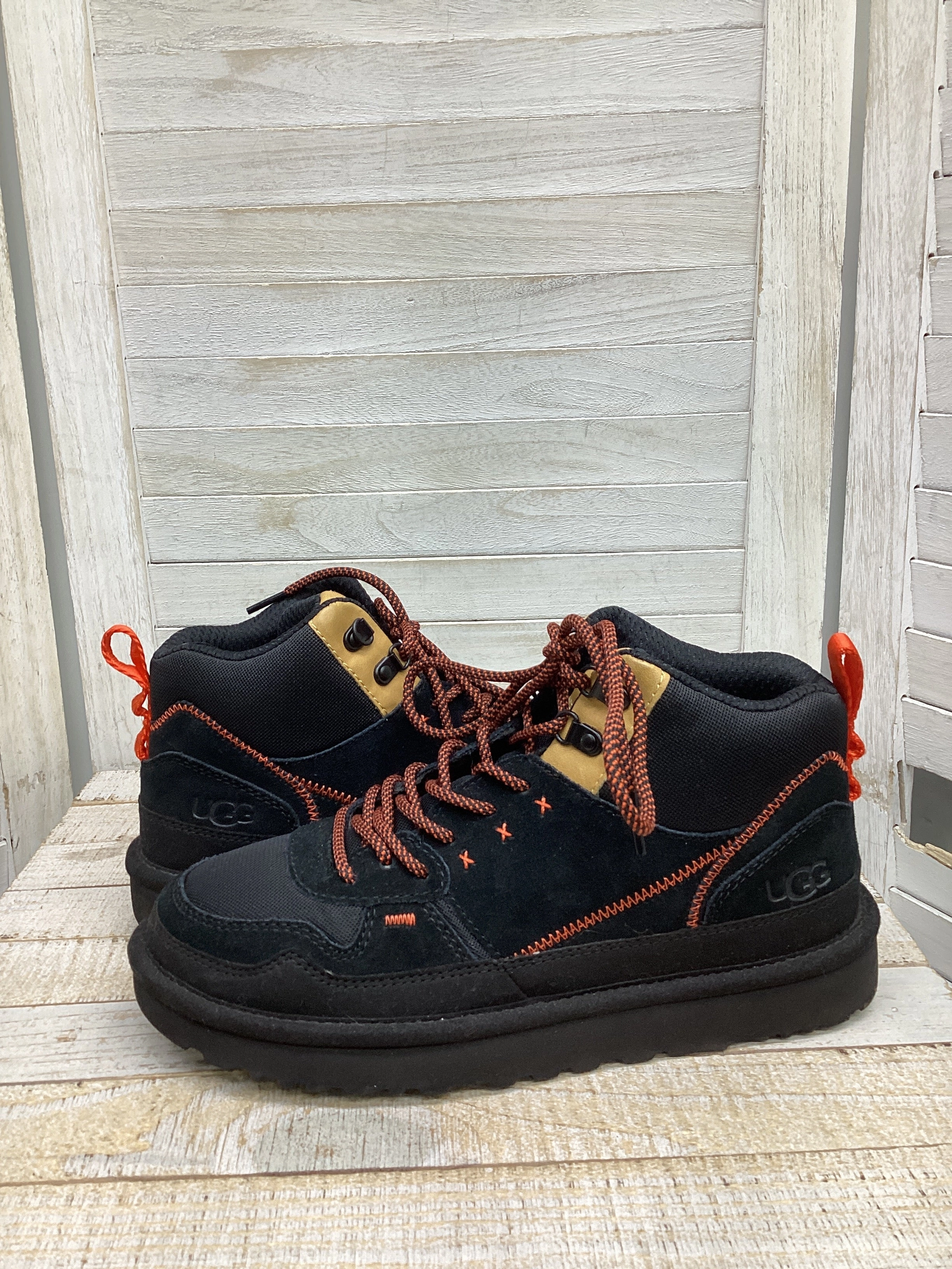 Road Performance Shoes Sneakers By Ugg In Black, Size: 9