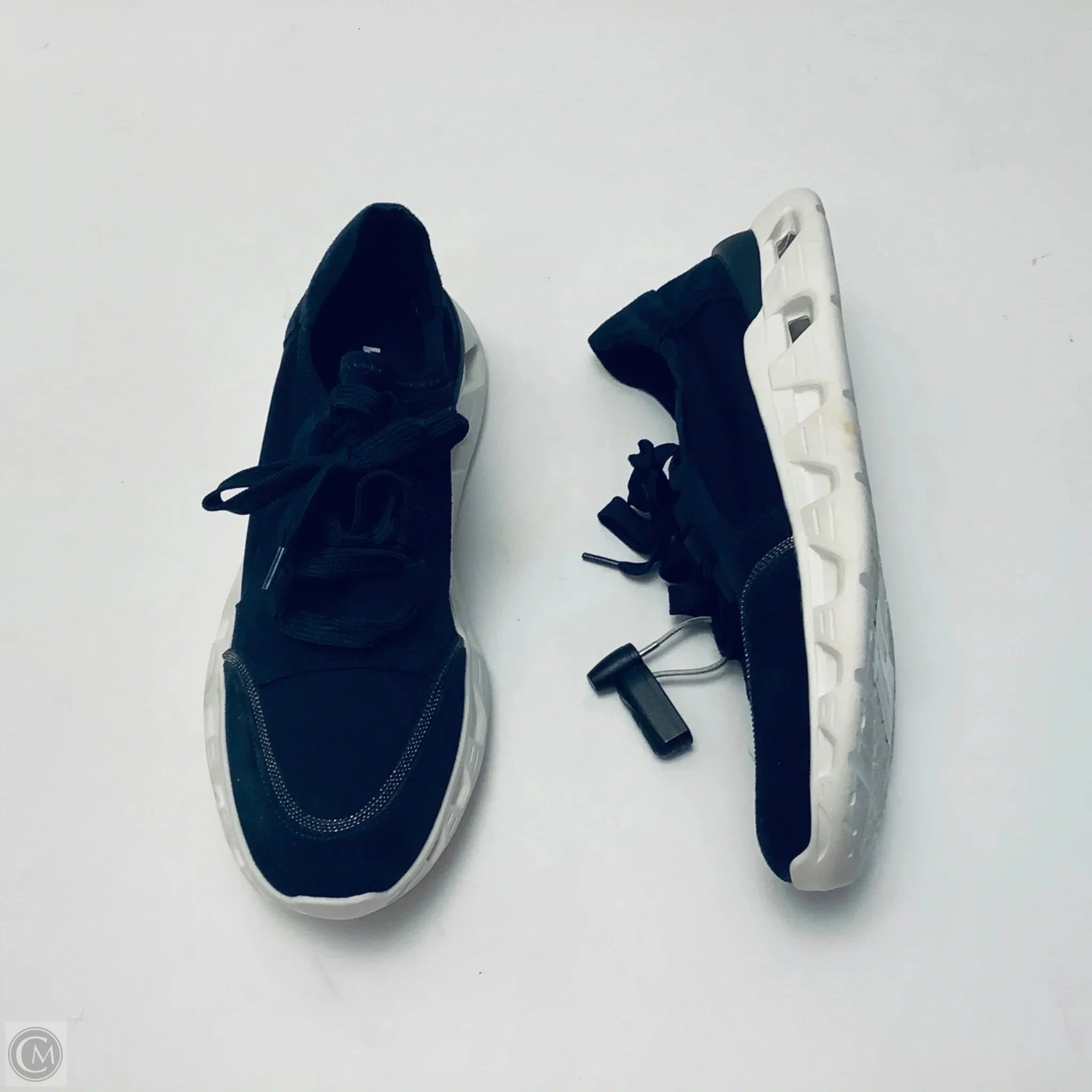 Shoes Sneakers By Vaneli In Navy, Size: 7.5 synthetic leather